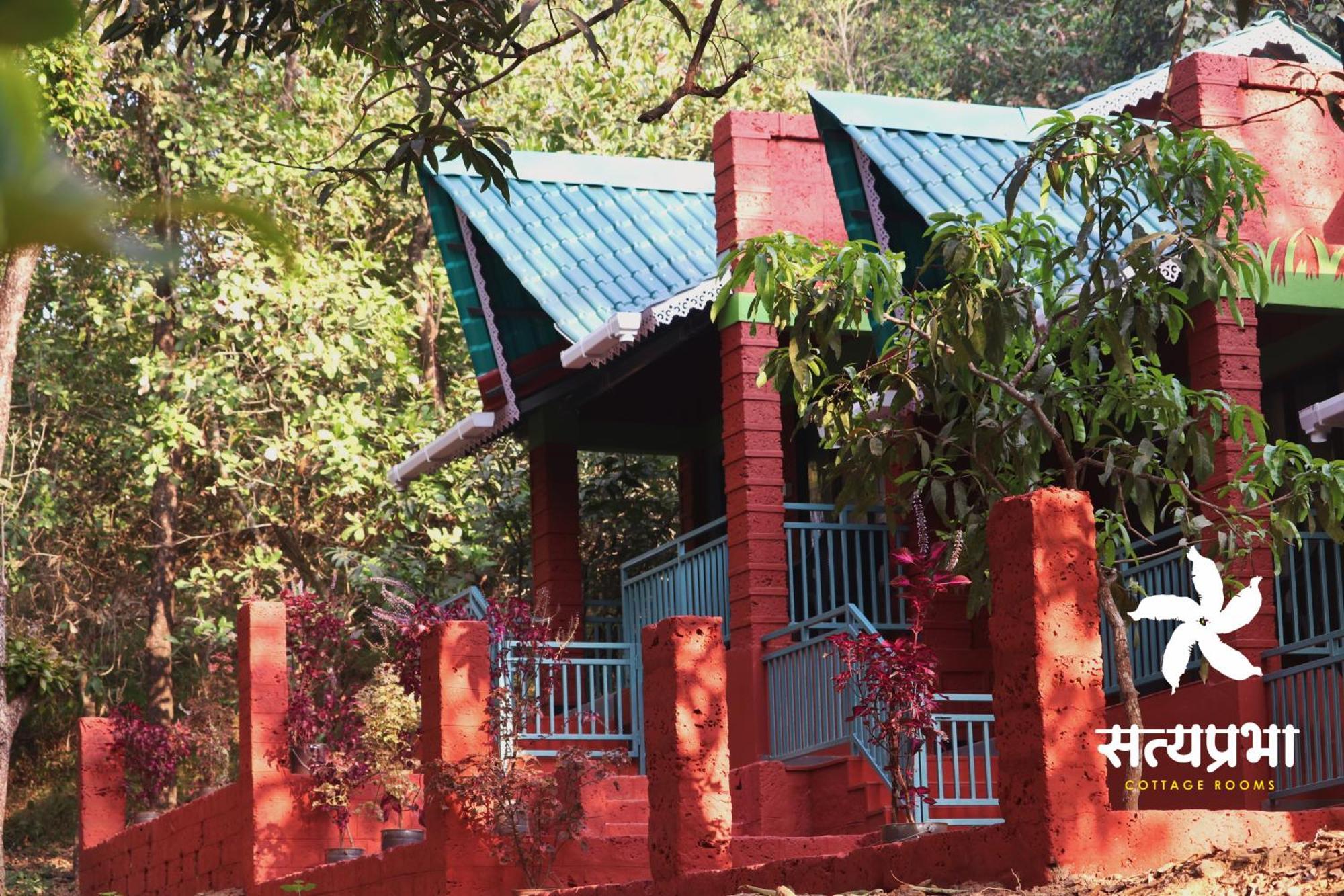 Satyaprabha Cottage Rooms Kudal  ภายนอก รูปภาพ